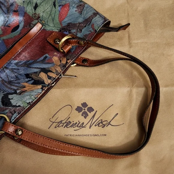 Patricia Nash Leather Shoulder Bag - Picture 14 of 14